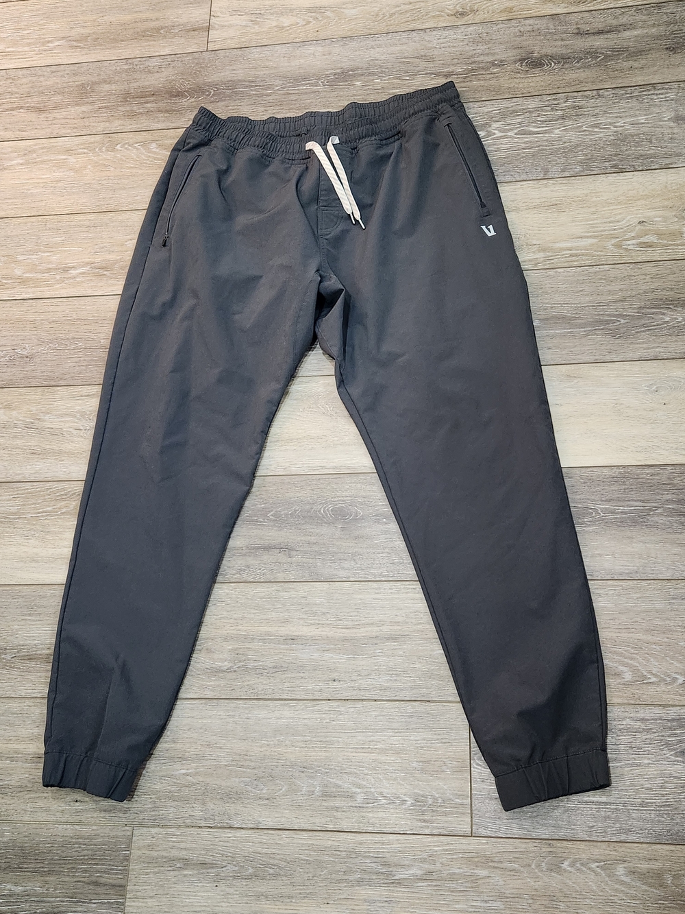 Vuori Transit Men's Grey Elastic-Waist Joggers with Drawstring Size Large - Picture 4 of 9